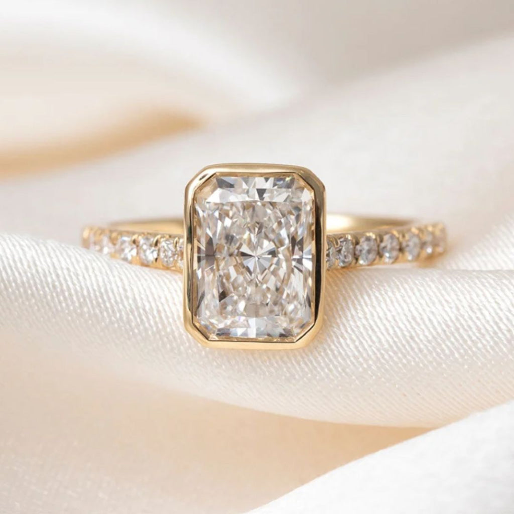 FIANNA 2.30ct | Radiant Solitaire Lab Grown Diamond