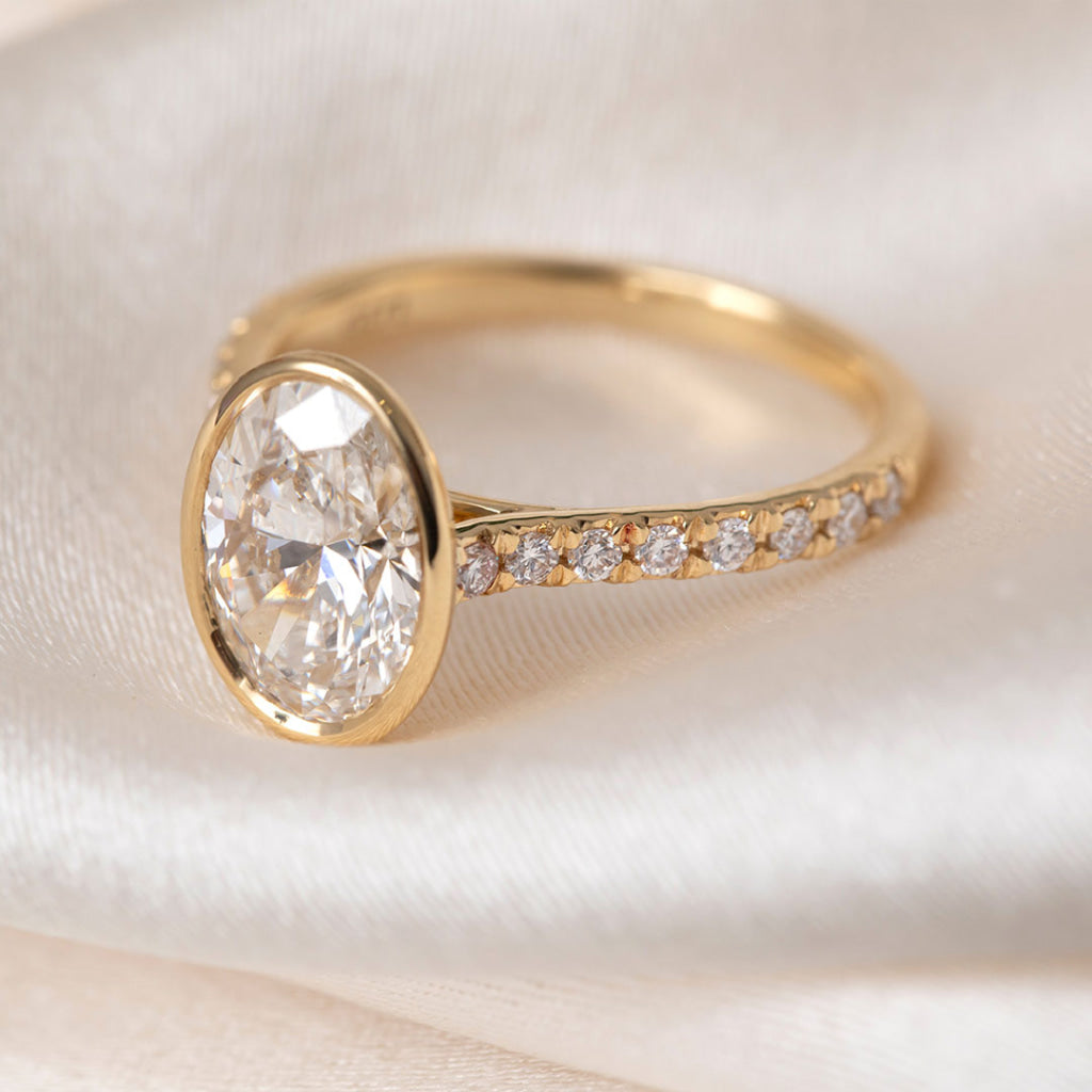 FIANNA OVAL 2.30ct | Lab Grown Diamond Engagement Ring