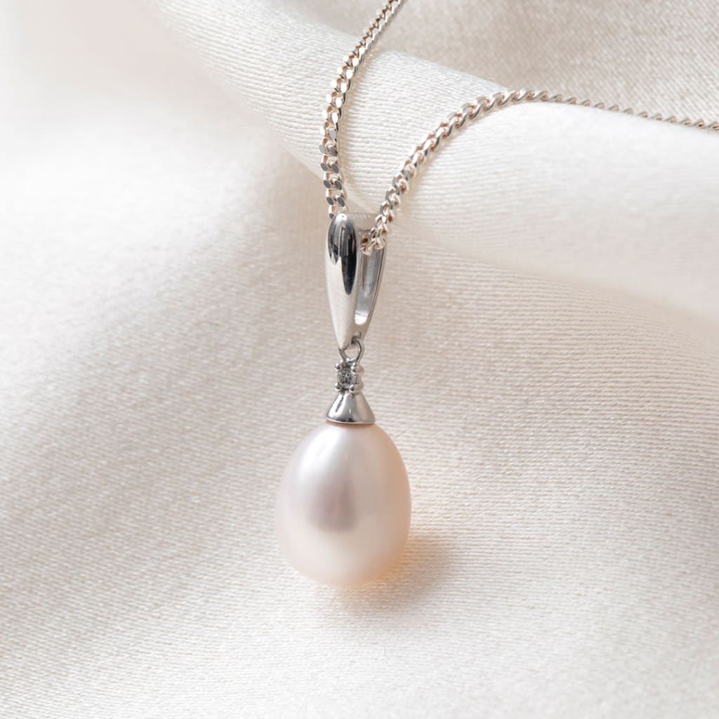 Freshwater Pearl and Diamond Necklace | 9ct White Gold