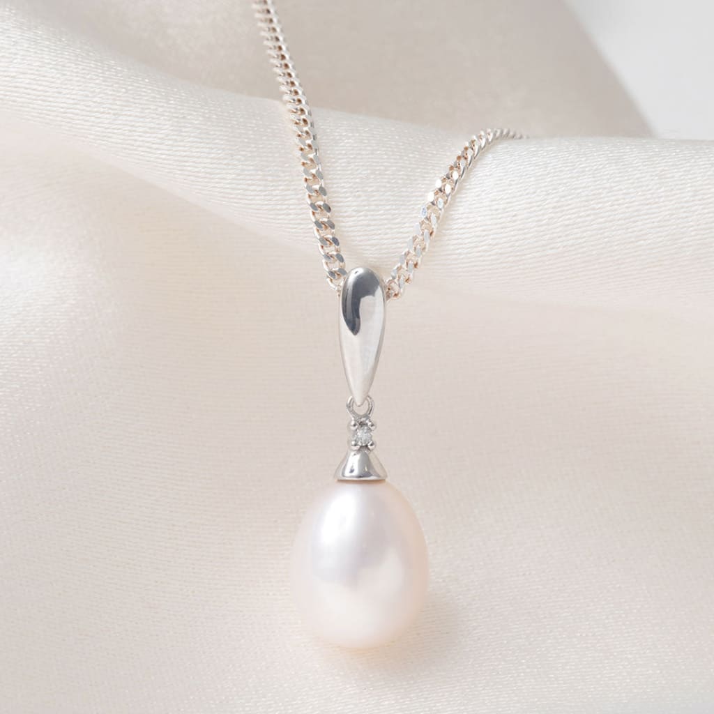 Freshwater Pearl and Diamond Necklace | 9ct White Gold