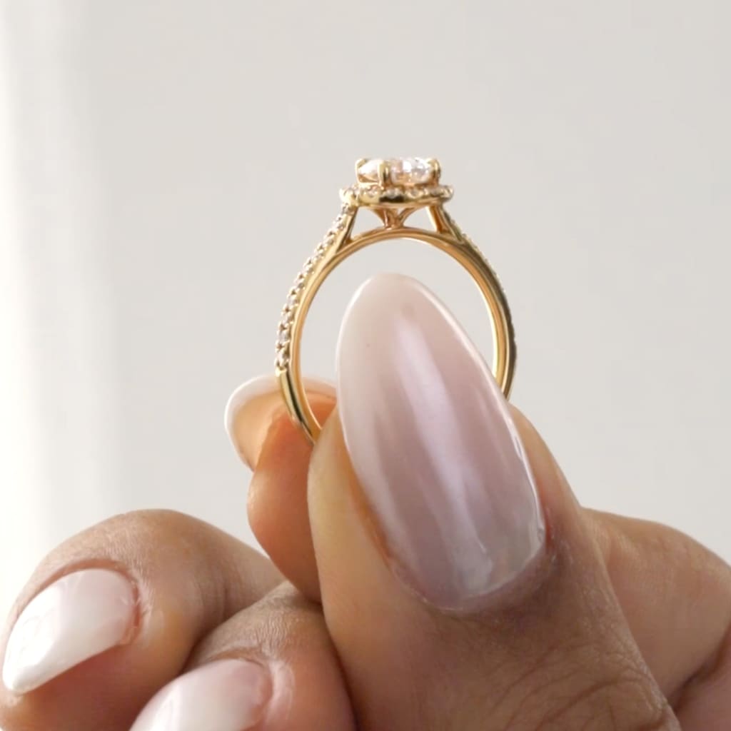 GENEVA | Pear Halo Diamond Set in 18ct Gold 0.96ct - Rings