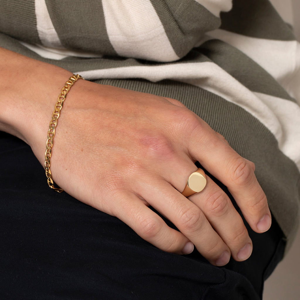 Gents Cushion Signet Ring | 9ct Gold - Rings
