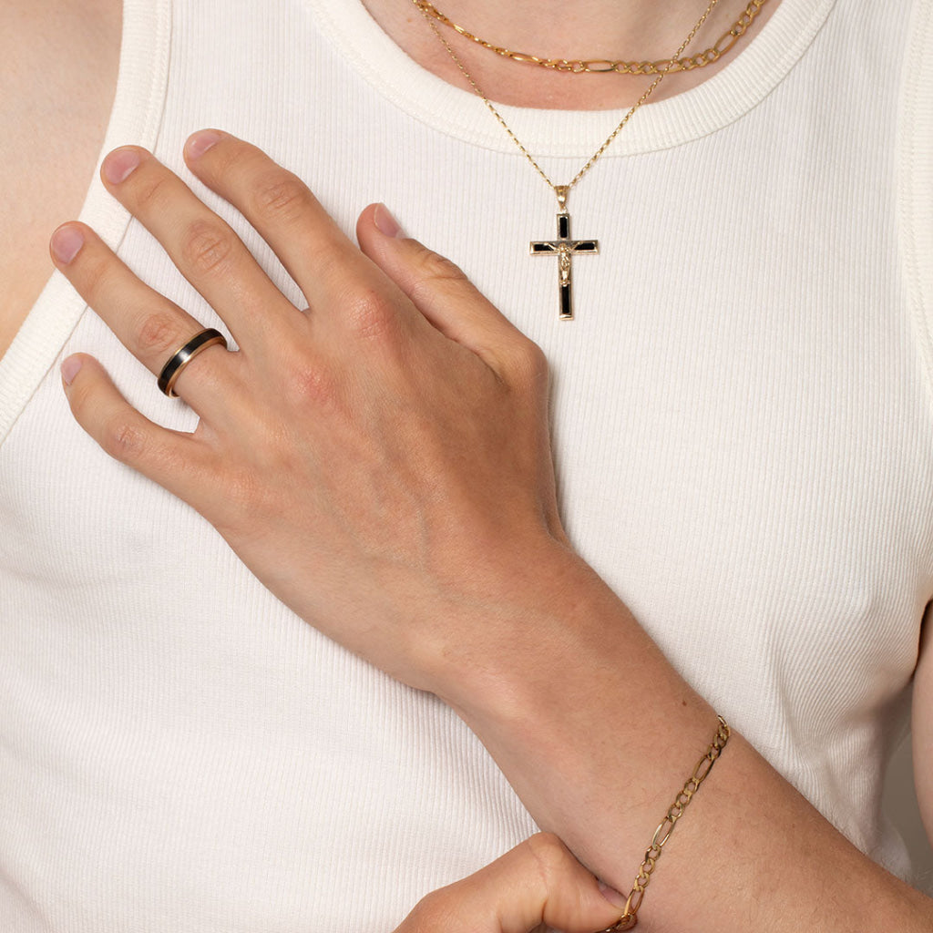 GUNHILD | Men’s Wedding Ring in Zirconium & 9ct Gold - Rings