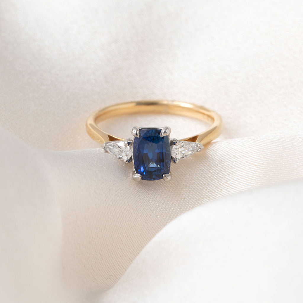 GWEN | Sapphire & Diamond Ring - Rings
