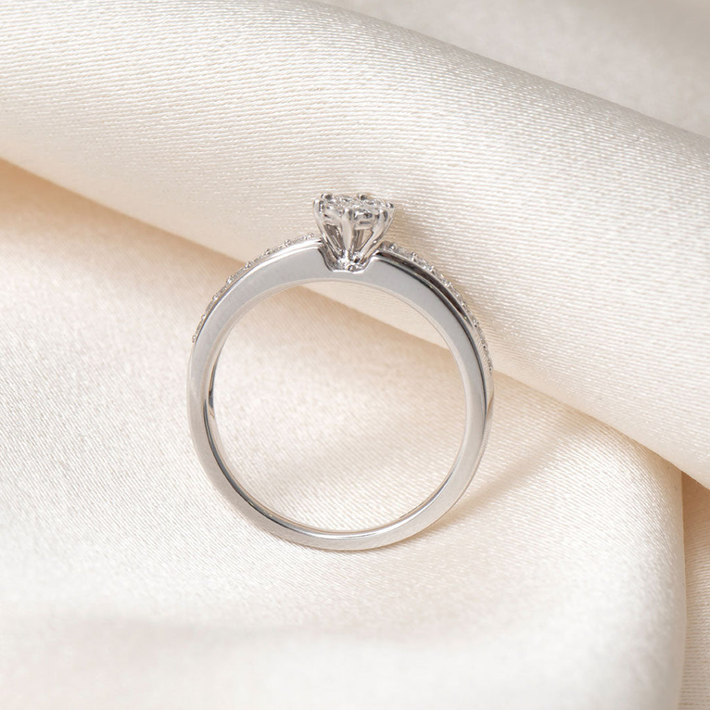 HARPER 0.25ct | Round Cluster Diamond Engagement Ring