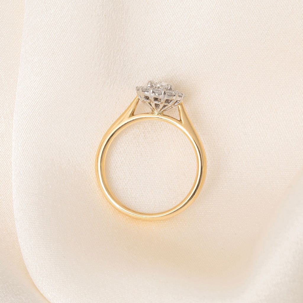 HEATHER | Oval Halo Lab Diamond Set in 18ct Gold 1.00ct