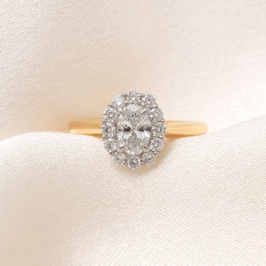 HEATHER | Oval Halo Lab Diamond Set in 18ct Gold 1.00ct