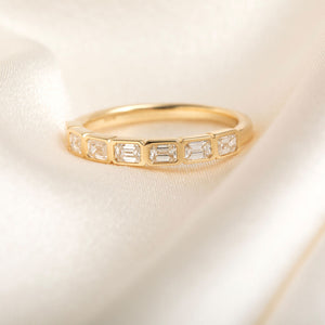HEIDI | Natural Diamond Wedding Ring in 18ct Gold