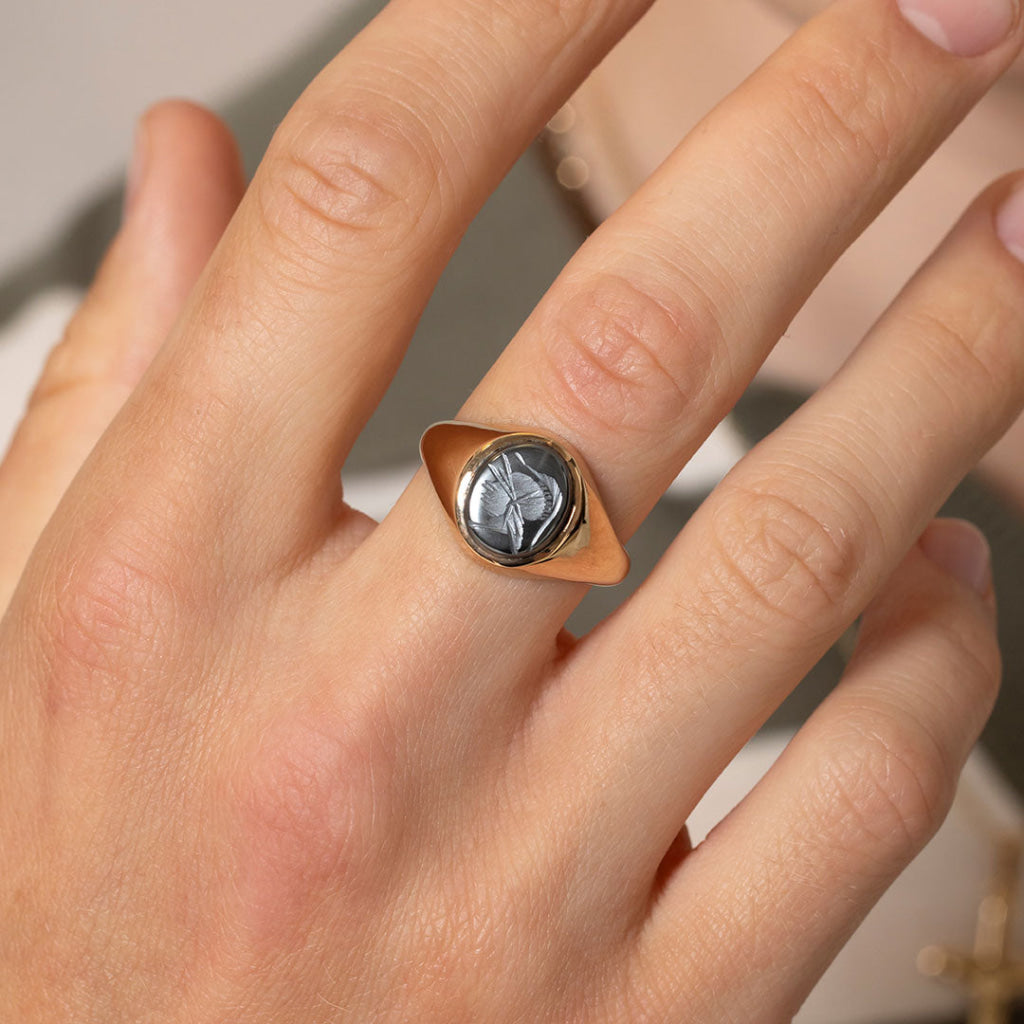Hematite Centurion Oval | 9ct Gold - Rings