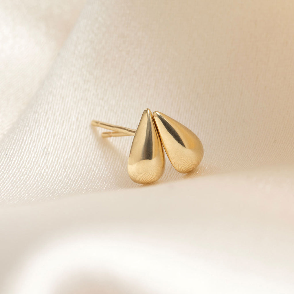 yellow gold tear drop earrings