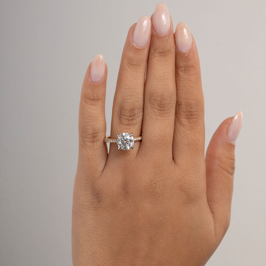 HEPBURN | Round Solitaire Lab Diamond Set in 18ct Gold