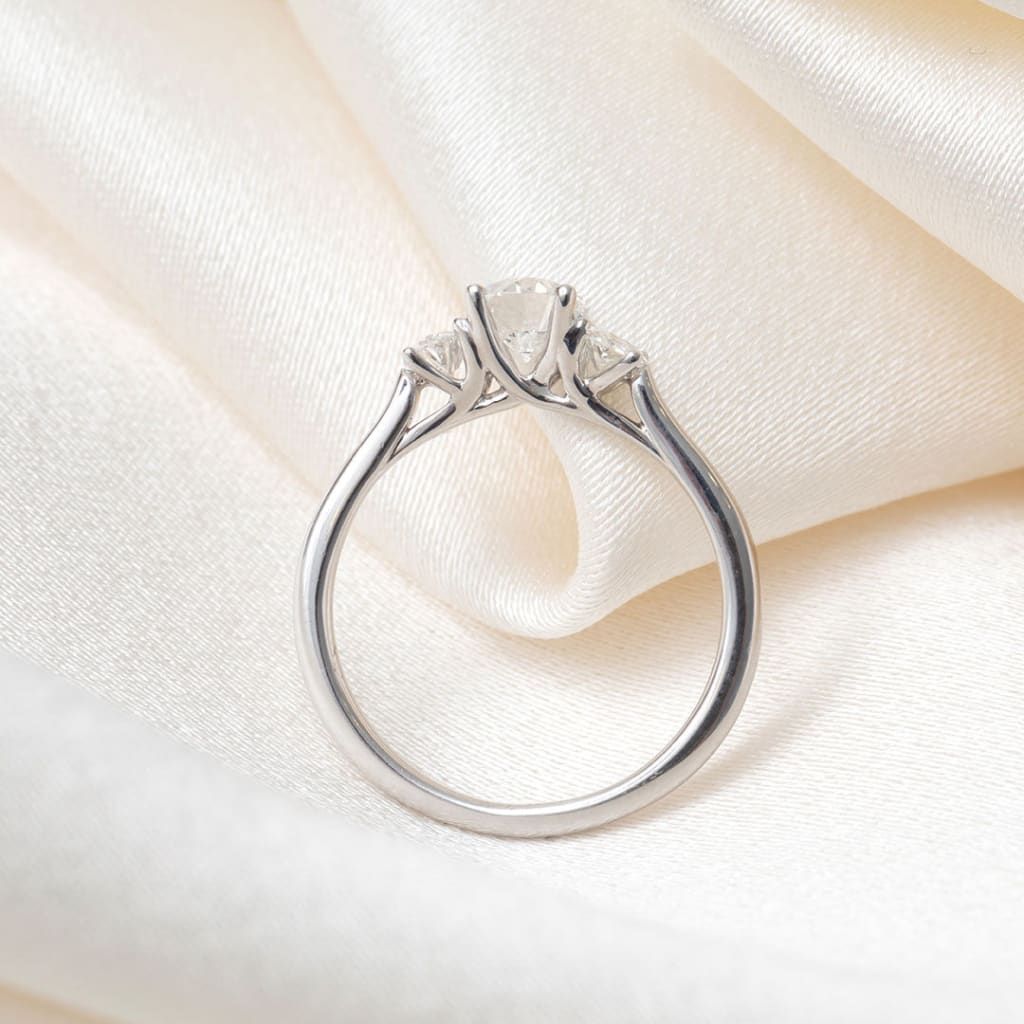 HERA 1.10ct | Oval 3-Stone Diamond Engagement Ring
