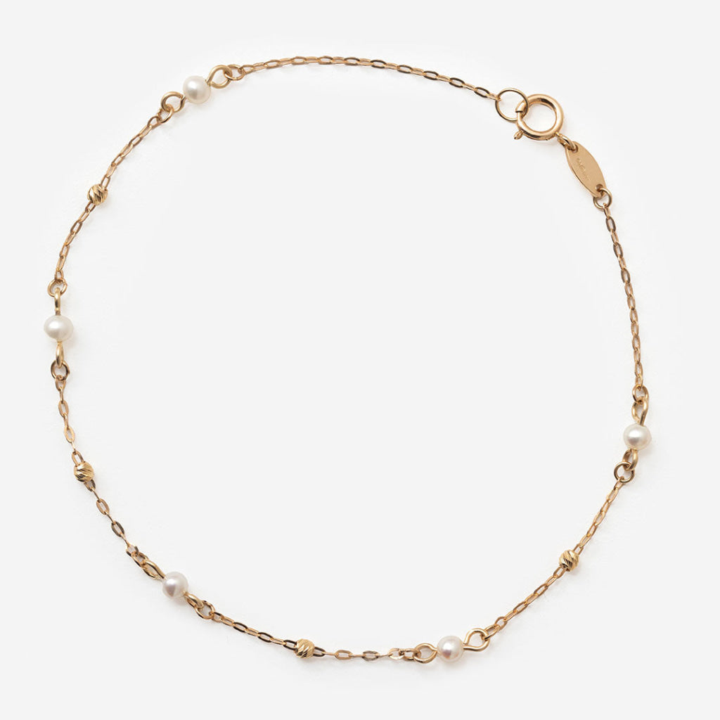 Hints of Pearl Bracelet | 9ct Gold - Bracelet