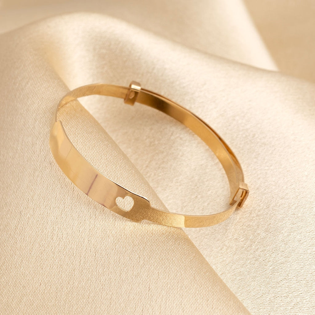 Hold my Heart - Baby Bangle | Free Engraving