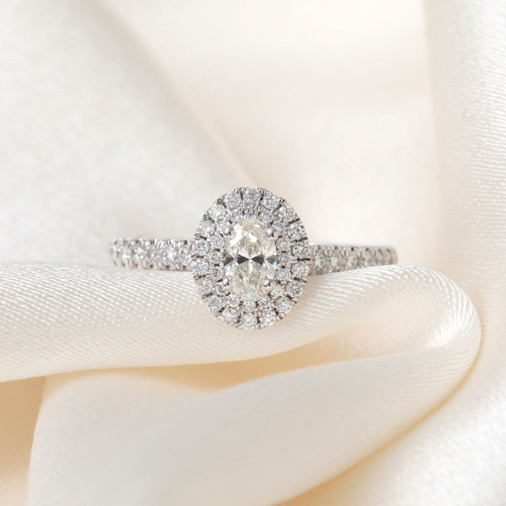 HOLLY 0.75ct | Oval Halo Diamond Engagement Ring in 18ct