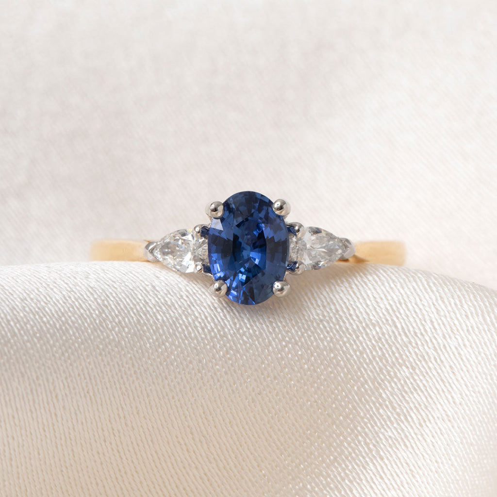 HOWTH | Sapphire & Diamond Ring in 18ct Gold - Rings