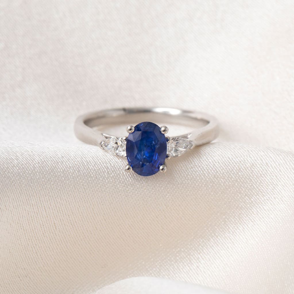 HOWTH | Sapphire Diamond Ring - Rings