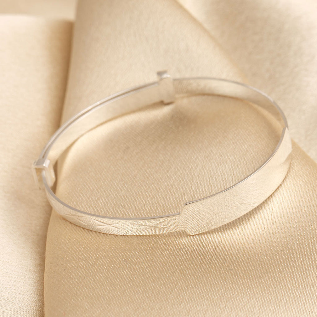 Memories - Baby Bangle | Free Engraving