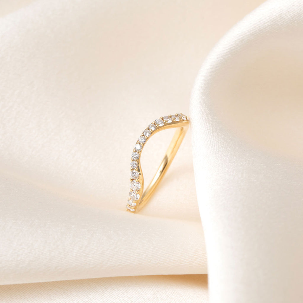 IMOGEN | Lab Grown Diamond Wedding Ring in 18ct Gold - Rings