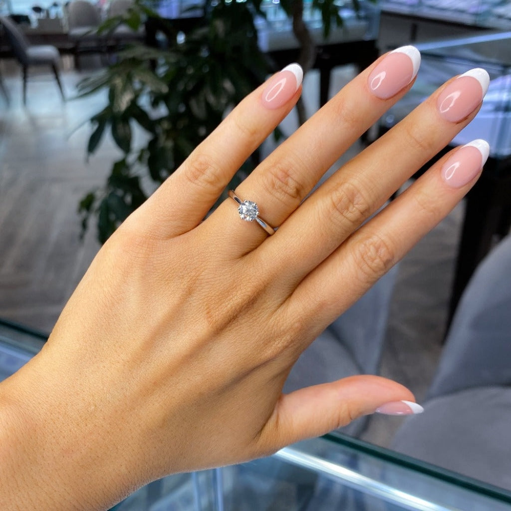 lab-grown diamond engagement ring