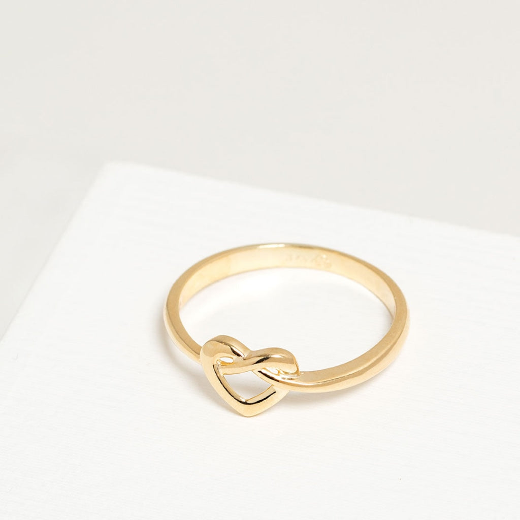 Infinity heart deals ring gold