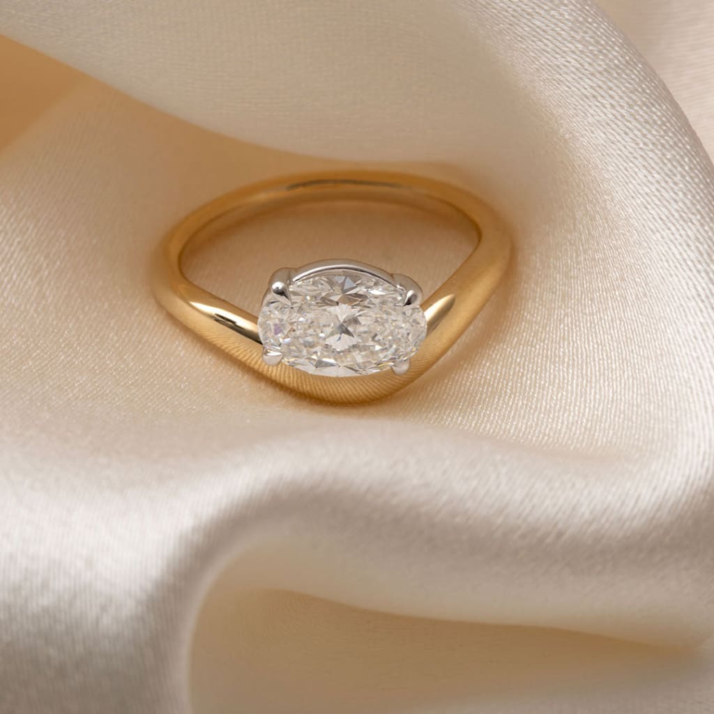 Irene| Oval Solitaire Lab Diamond Set in 18ct Gold 1.50ct