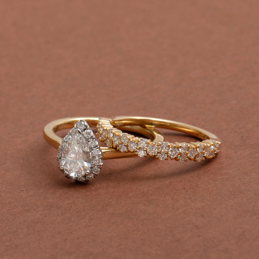 JAMIE | Pear Halo Lab Diamond Set in 18ct Gold 0.85ct