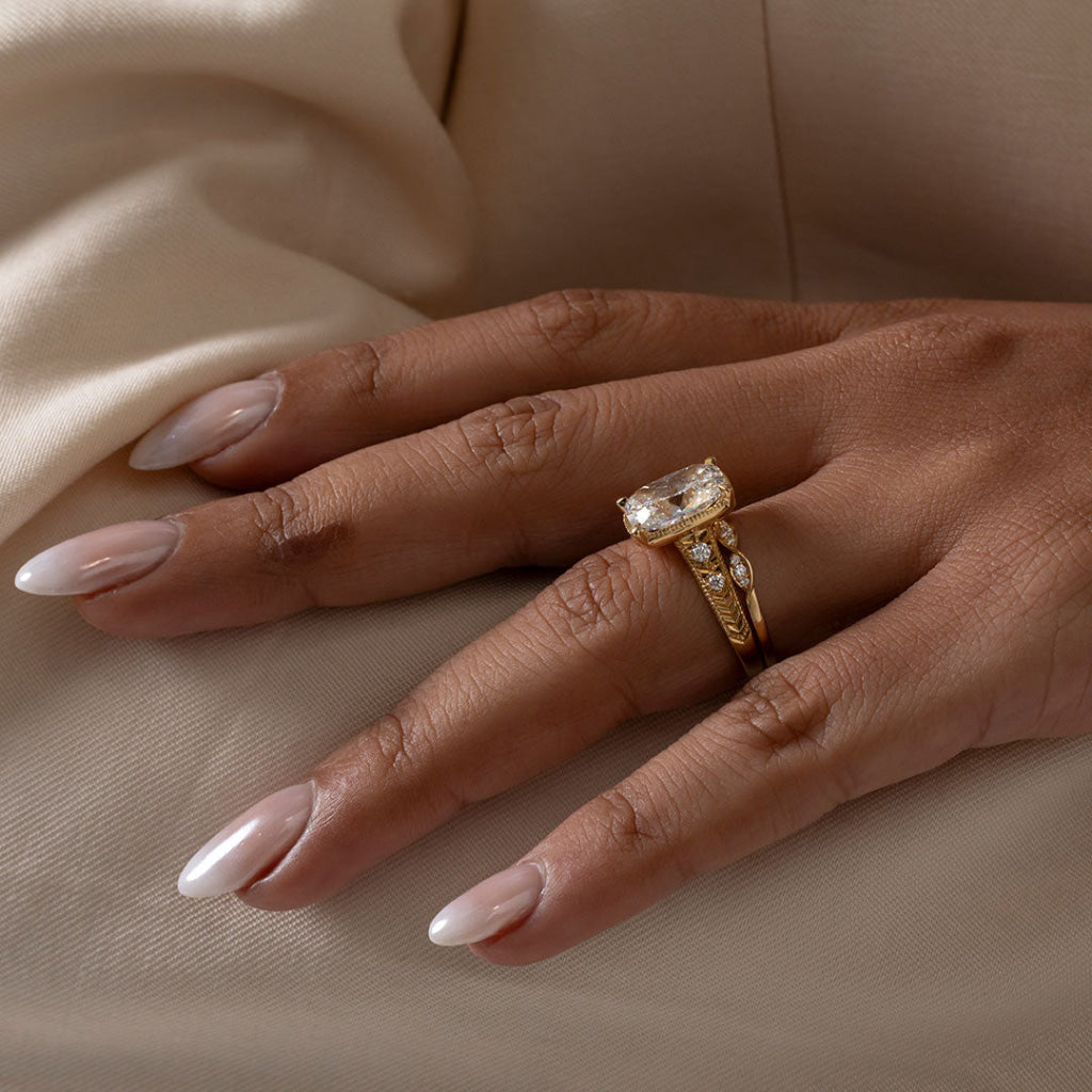 JOAN | Natural Diamond Wedding Ring in 18ct Gold - Rings