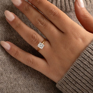 SOLENE 1ct | Cushion Solitaire Lab Grown Diamond Engagement Ring in 18ct Gold