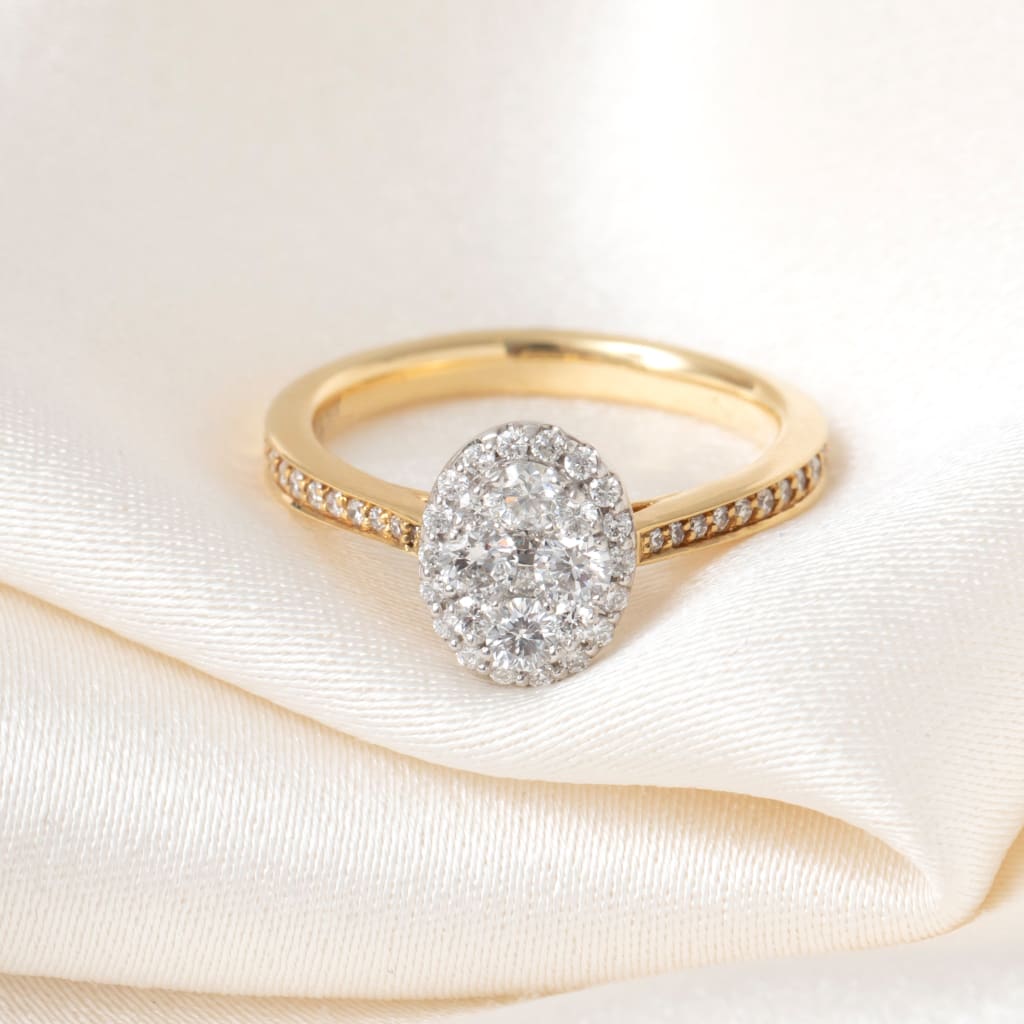 KEELIN 0.62ct | Oval Cluster Diamond Engagement Ring