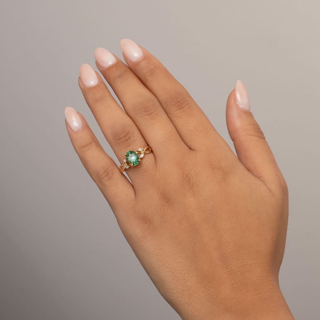 KINGLET | Diamond & Green Tourmaline Ring Set in 18ct Gold