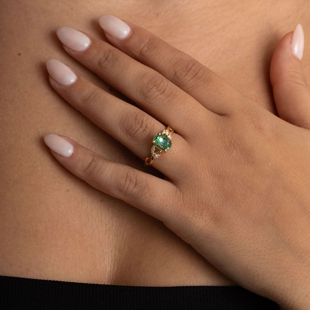 KINGLET | Diamond & Green Tourmaline Ring Set in 18ct Gold