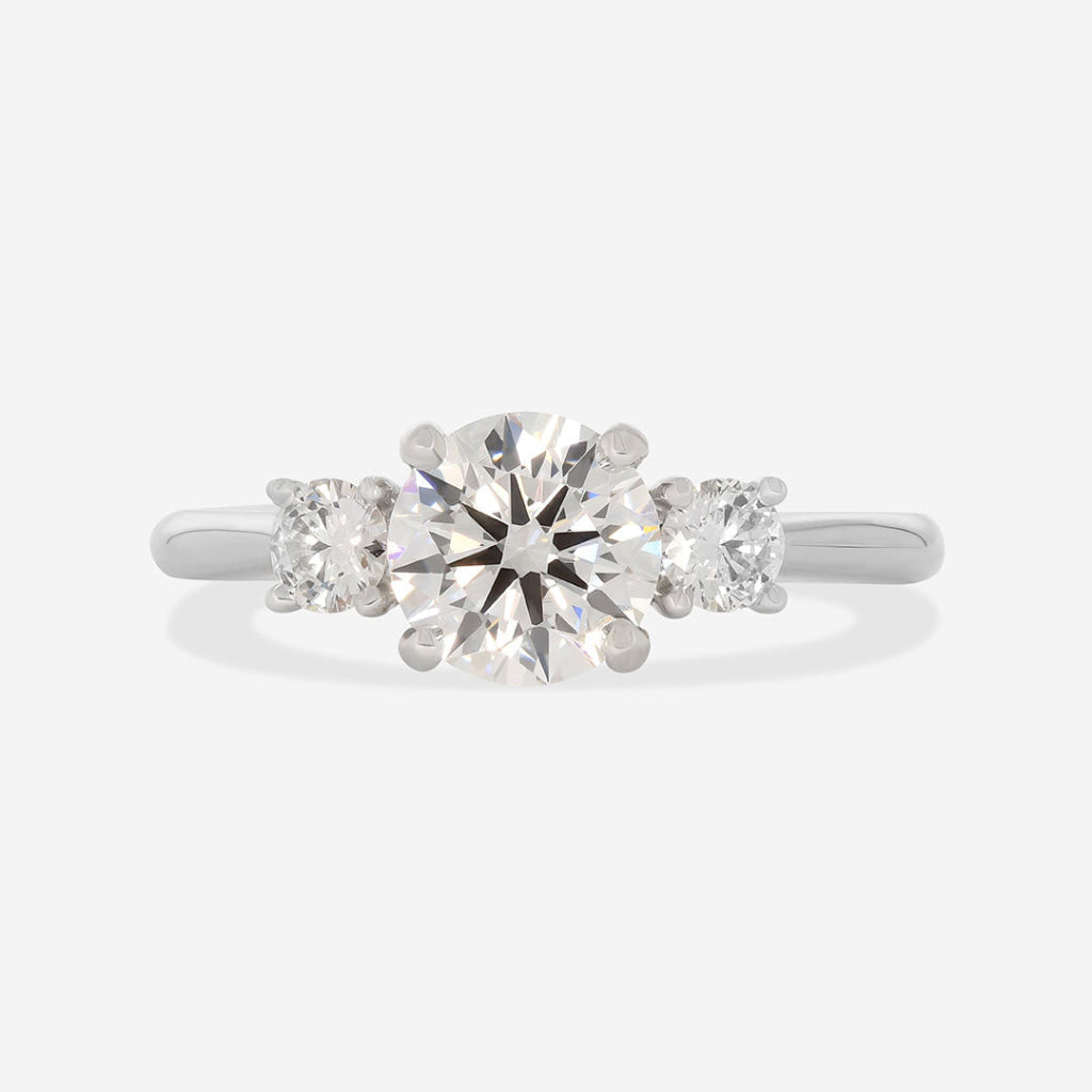 KINVARA 1.25ct | Round 3-Stone Lab Diamond Set in Platinum