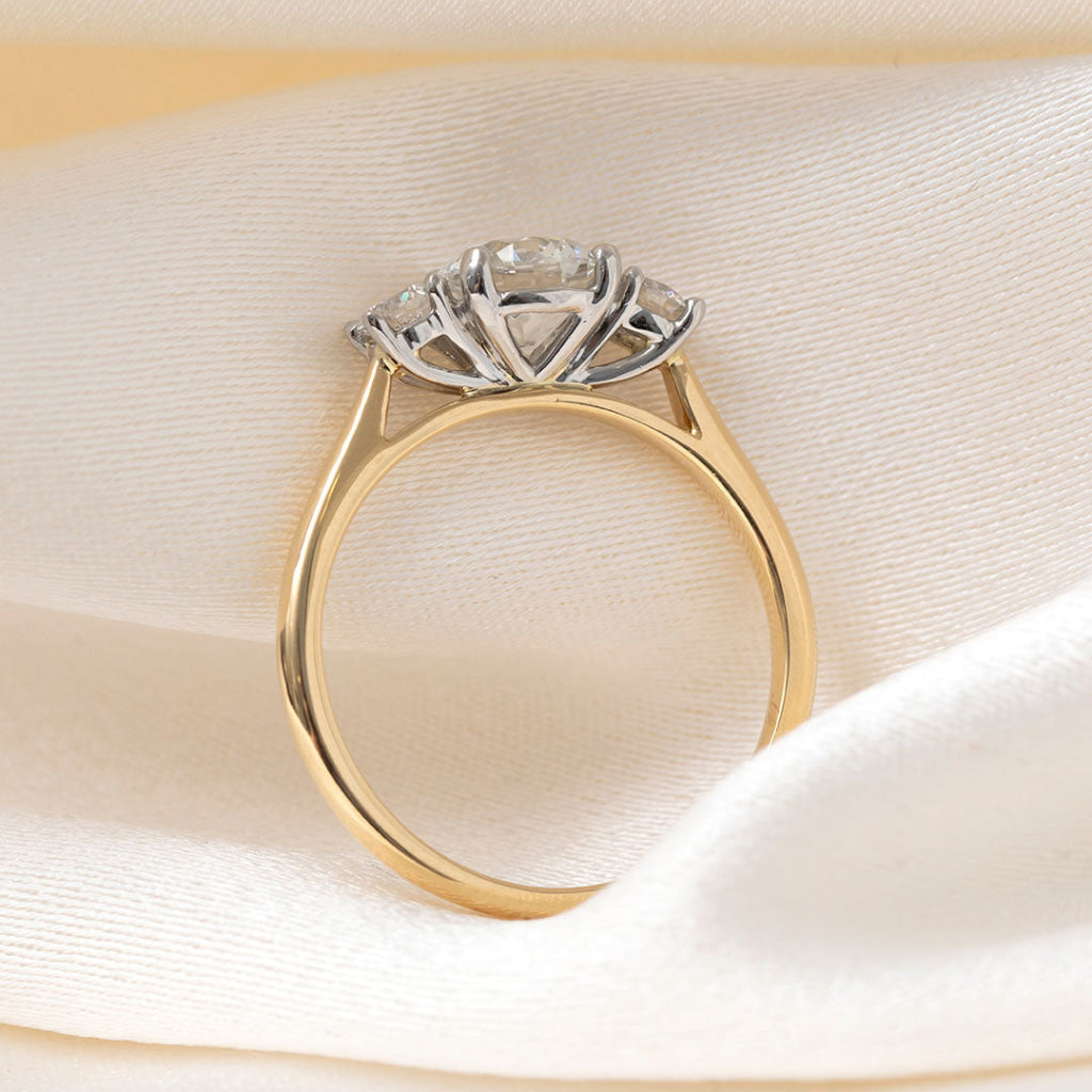 KINVARA 1.25ct | Round 3-Stone Lab Grown Diamond Engagement