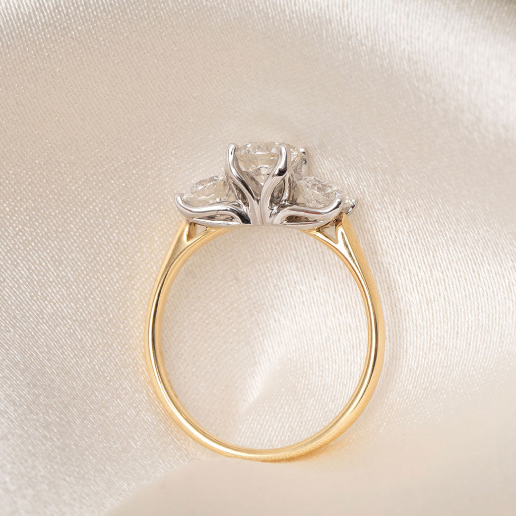 LEXI 1.25ct | Round 3-Stone Diamond Engagement Ring in 18ct