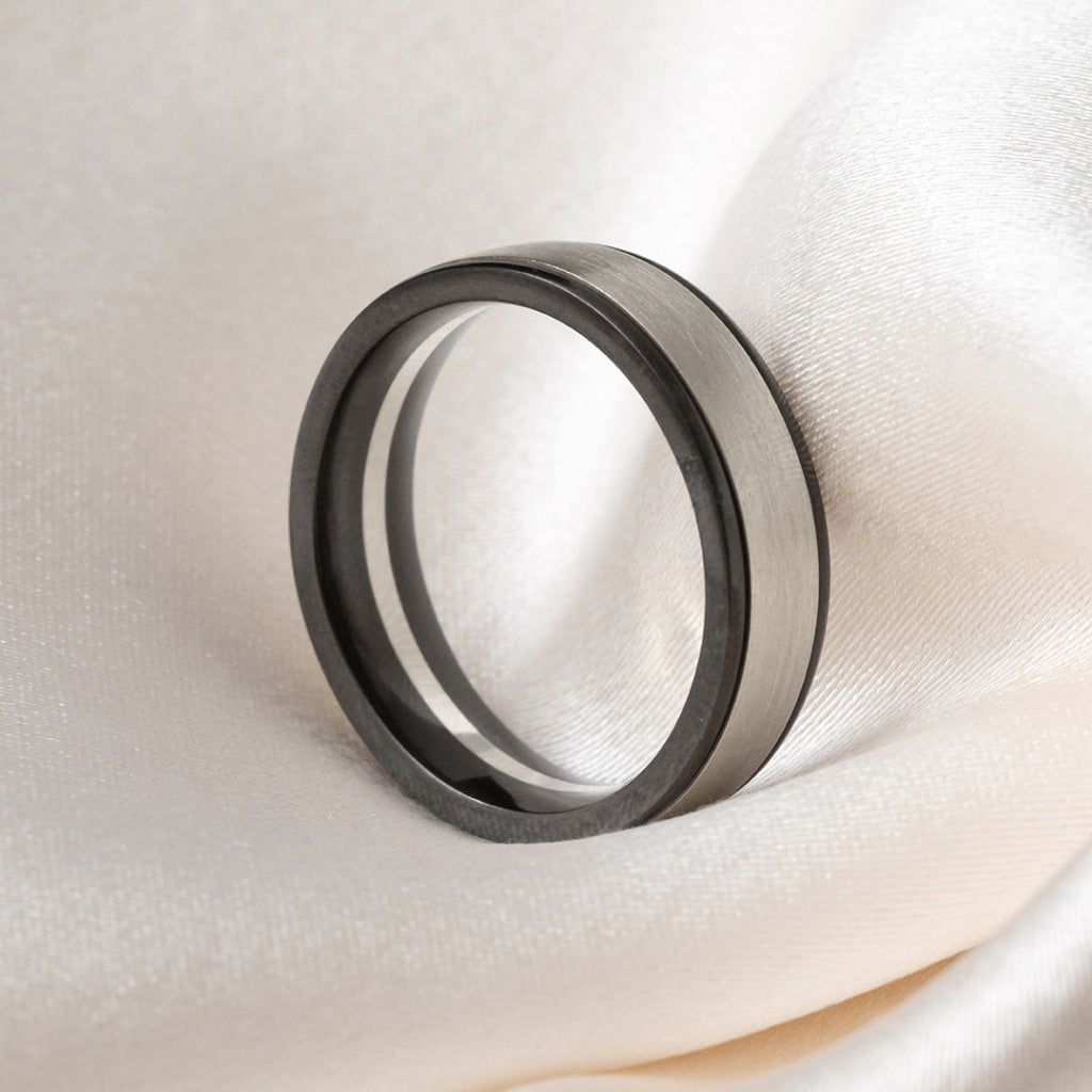LOKI | Men’s Wedding Ring in Zirconium & 9ct Gold - Rings