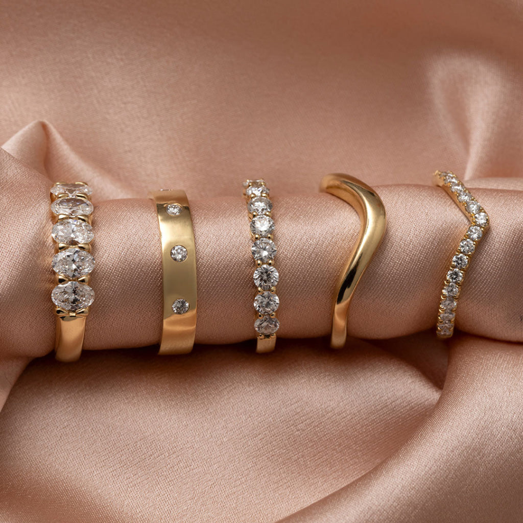 LOUISE 4mm | Diamond Wedding Ring in 18ct Gold - Rings