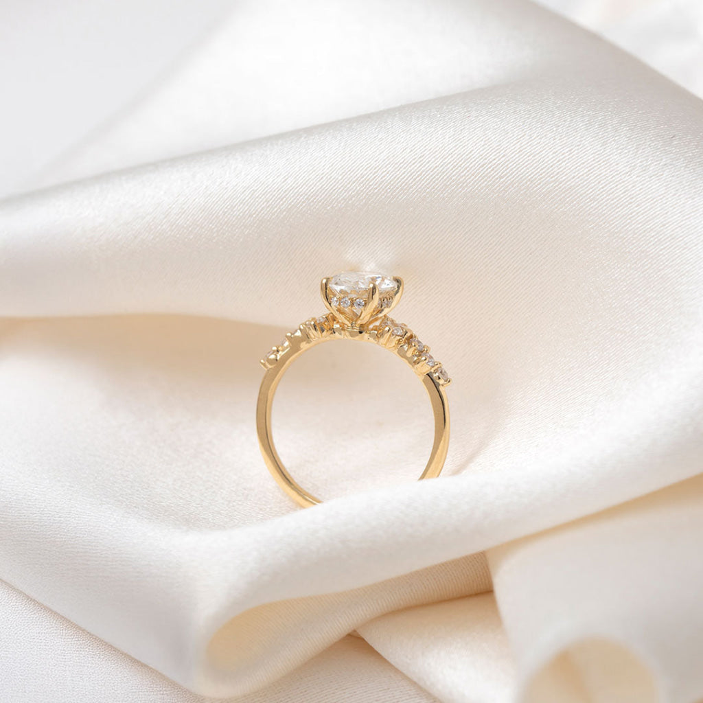 LUCY | Oval Lab Grown Diamond Engagement Ring in 18ct Gold