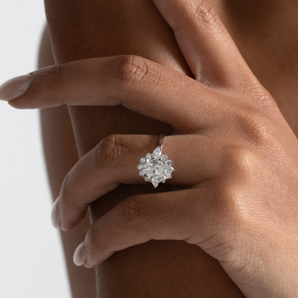 LUMA 2.30ct | Oval Halo Lab Grown Diamond Engagement Ring