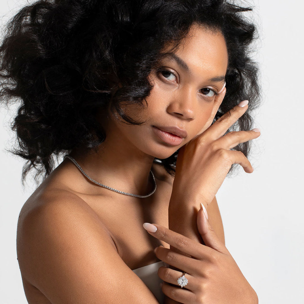 LUMA 2.30ct | Oval Halo Lab Grown Diamond Engagement Ring