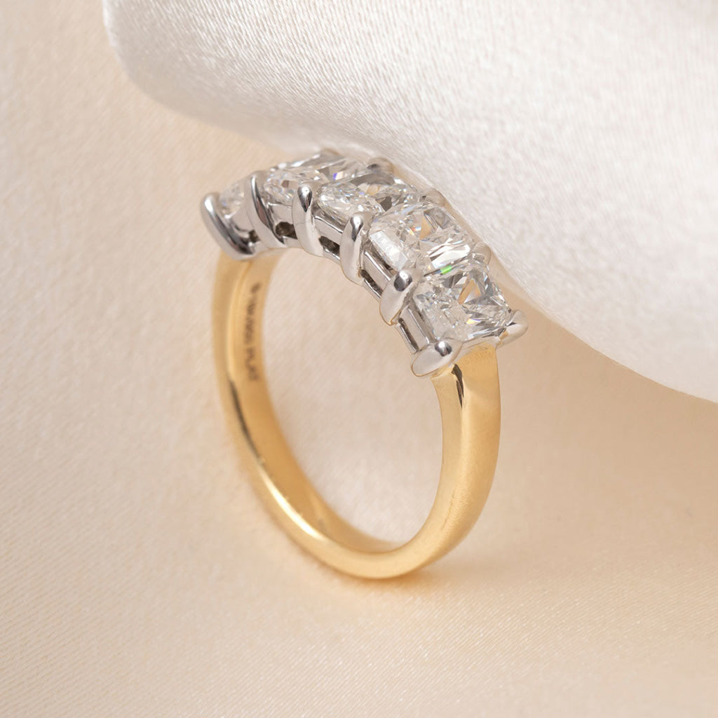 LUMI | Lab Grown Diamond Wedding Ring in 18ct Gold - Rings
