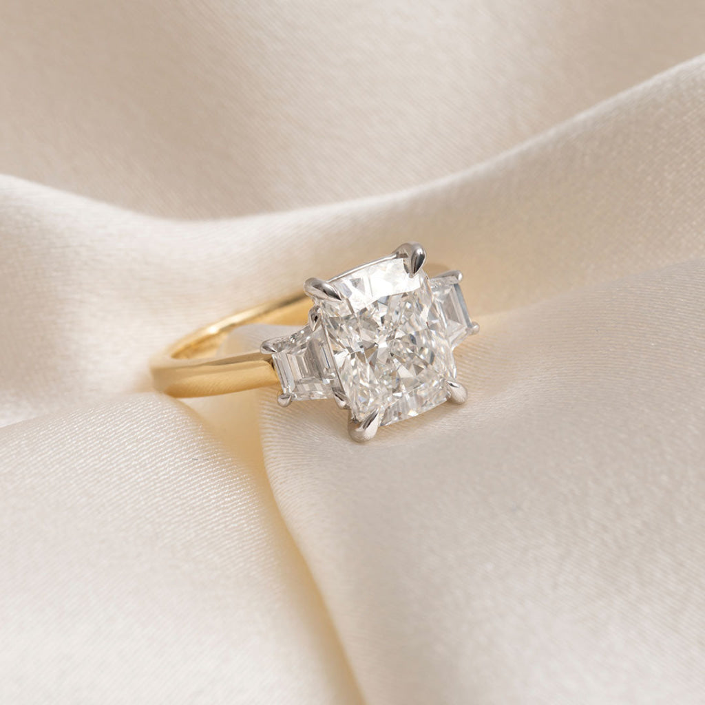 MADRID | Cushion Cut 3-Stone Lab Grown Diamond Set in 18ct