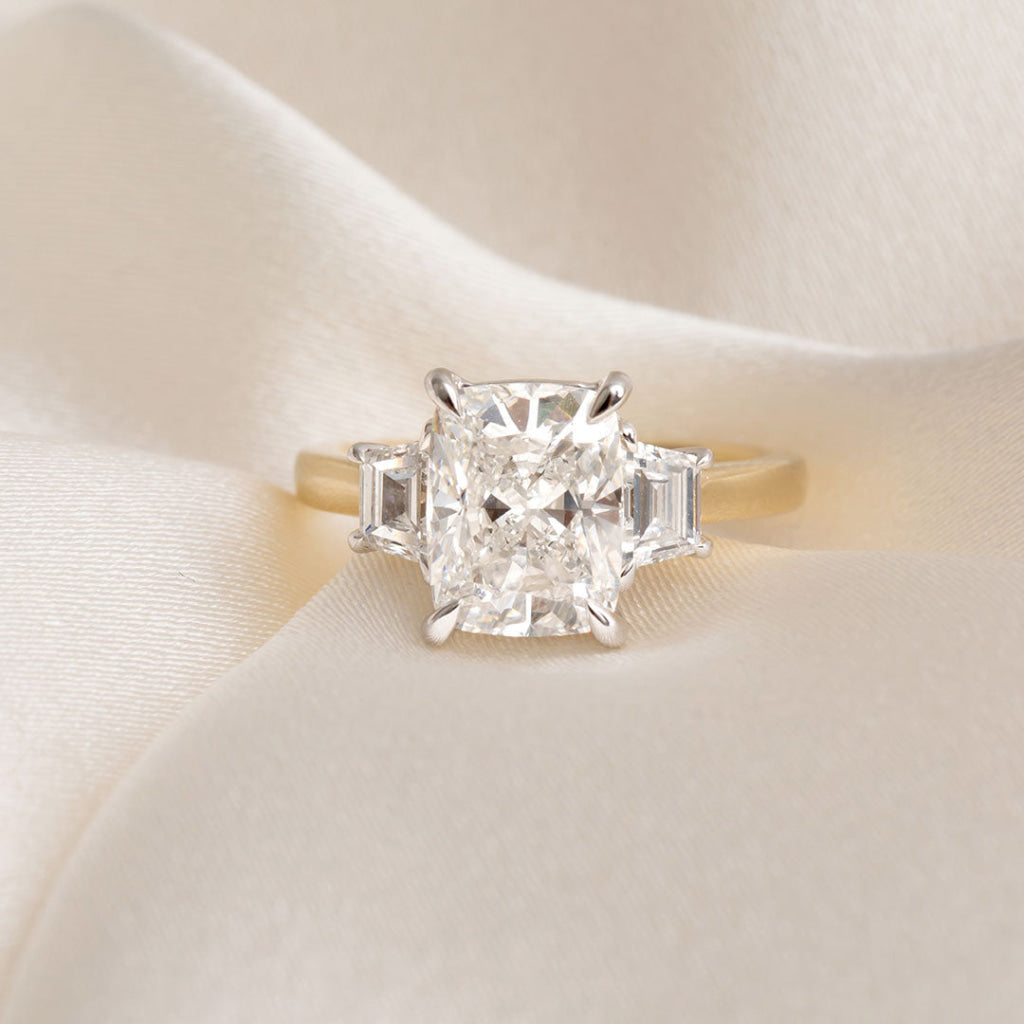 MADRID | Cushion Cut 3-Stone Lab Grown Diamond Set in 18ct