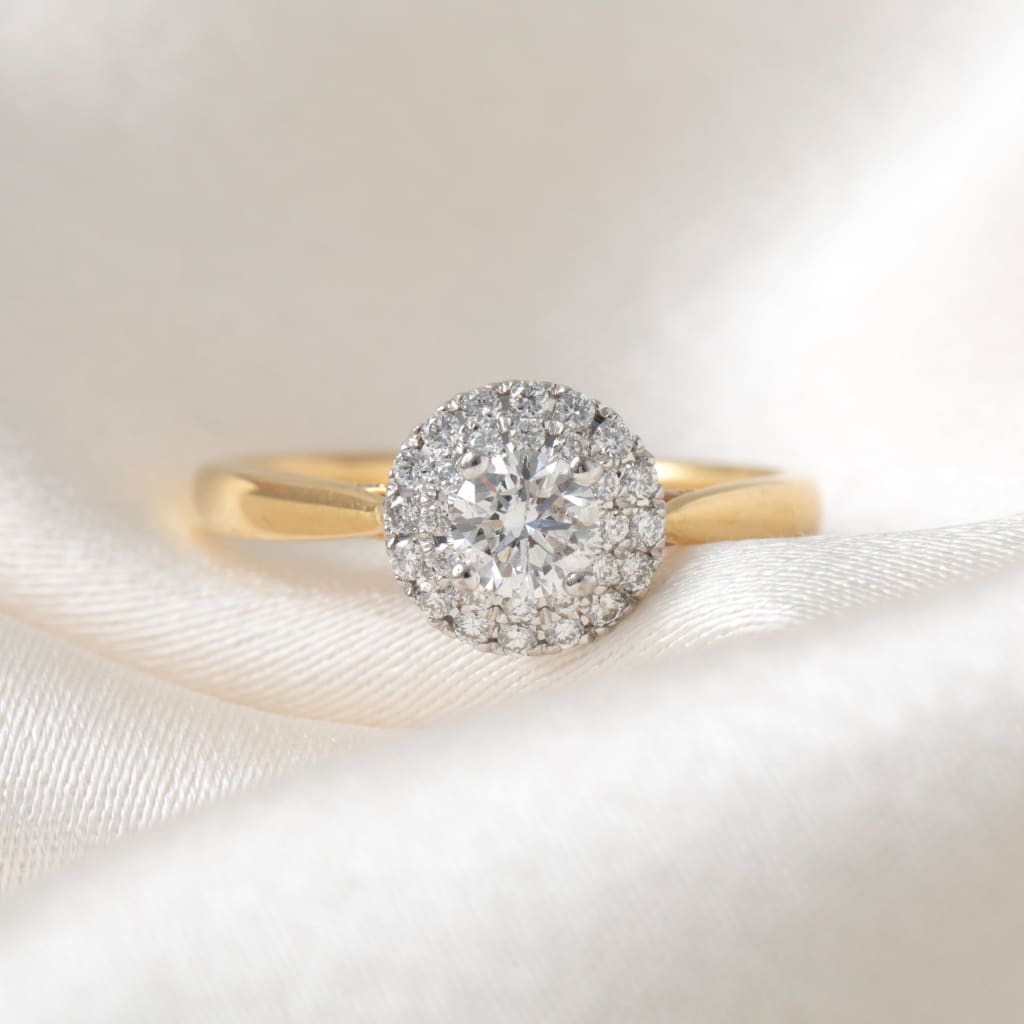 MAE 0.58ct | Round Halo Diamond Engagement Ring in 18ct