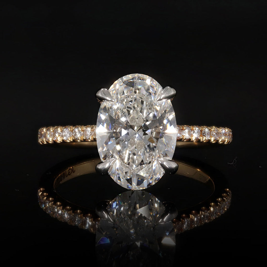 MARILYN | Oval Solitaire Lab Diamond Set in 18ct Gold