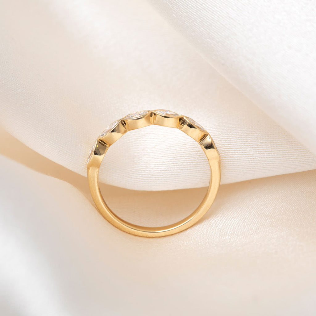 MARLA | Natural Diamond Wedding Ring in 18ct Gold - Rings