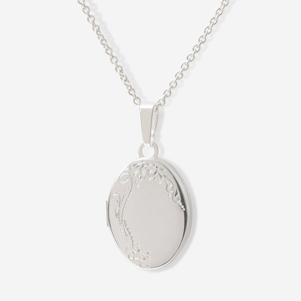Maureen Oval Locket Necklace | Sterling Silver - Necklace
