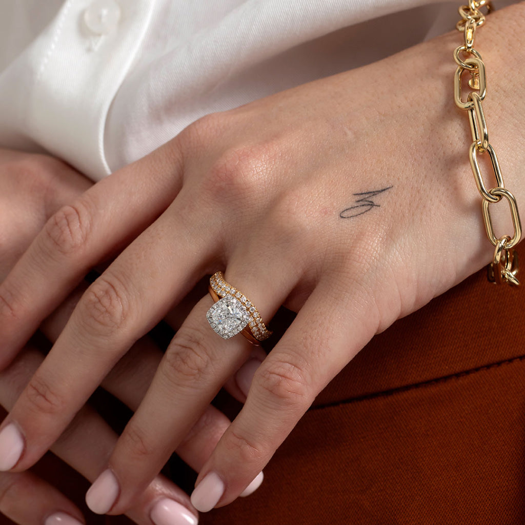 MELVIN | Natural Diamond Wedding Ring in 18ct Gold - Rings