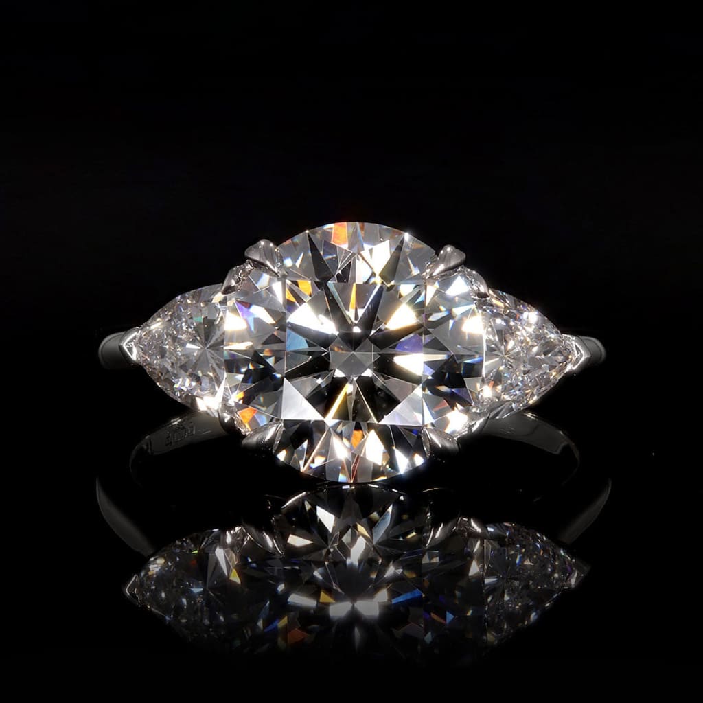 MERIDIAN 3.80ct | Round 3-Stone Lab Grown Diamond Set