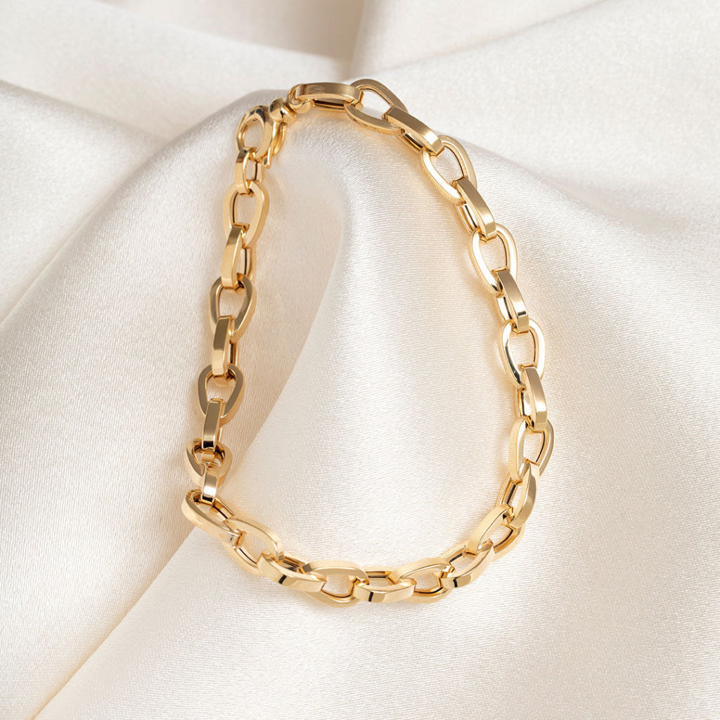 yellow gold ladies bracelet